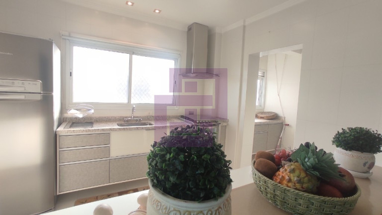 Imagem Apartamento com 3 Quartos à Venda, 140 m² em Enseada - Guarujá