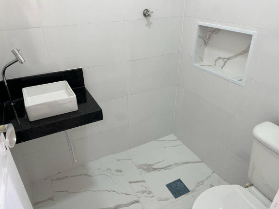 Imagem Kitnet à Venda, 18 m² em Ocian - Praia Grande Imagem Kitnet à Venda, 18 m² em Ocian - Praia Grande