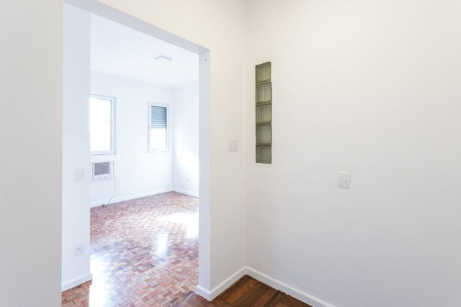 Imagem Imóvel com 3 Quartos à Venda, 126 m² em Jardim Europa - São Paulo Imagem Imóvel com 3 Quartos à Venda, 126 m² em Jardim Europa - São Paulo