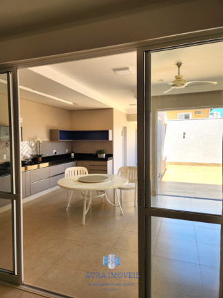 Imagem Imóvel com 3 Quartos à Venda, 196 m² em Jardim Botânico - Ribeirão Preto Imagem Imóvel com 3 Quartos à Venda, 196 m² em Jardim Botânico - Ribeirão Preto
