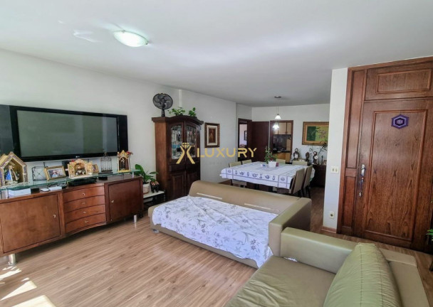 Imagem Imóvel com 3 Quartos à Venda, 120 m² em Lourdes - Belo Horizonte Imagem Imóvel com 3 Quartos à Venda, 120 m² em Lourdes - Belo Horizonte
