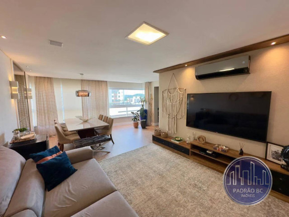 Imagem Apartamento com 3 Quartos à Venda, 121 m² em Centro - Balneário Camboriú Imagem Apartamento com 3 Quartos à Venda, 121 m² em Centro - Balneário Camboriú