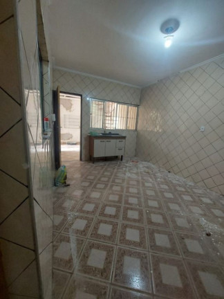 Casa com 2 Quartos à Venda ou Locação, 210 m² em Jardim Estela - Poá