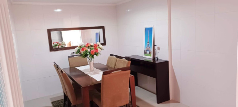 Imagem Sobrado com 4 Quartos à Venda, 180 m² em São Braz - Curitiba Imagem Sobrado com 4 Quartos à Venda, 180 m² em São Braz - Curitiba