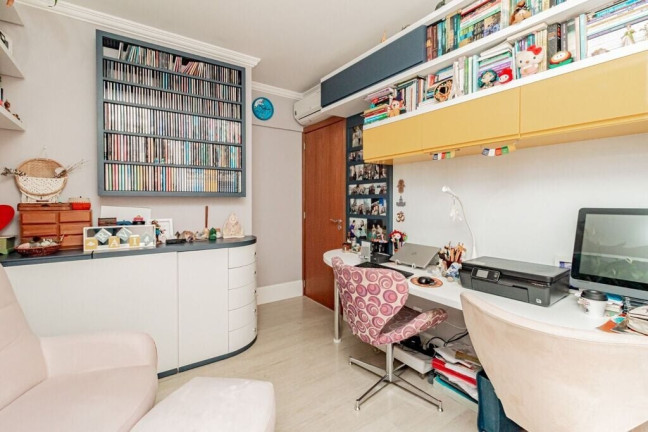 Imagem Apartamento com 3 Quartos à Venda, 91 m² em Petrópolis - Porto Alegre Imagem Apartamento com 3 Quartos à Venda, 91 m² em Petrópolis - Porto Alegre