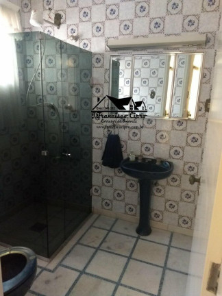 Imagem Casa com 3 Quartos à Venda, 195 m² em Vila Paraíba - Guaratinguetá Imagem Casa com 3 Quartos à Venda, 195 m² em Vila Paraíba - Guaratinguetá