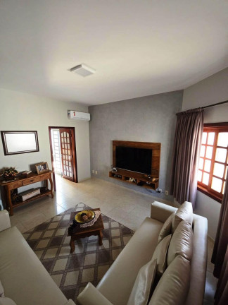 Imagem Casa com 2 Quartos à Venda, 168 m² em Santana - Pindamonhangaba Imagem Casa com 2 Quartos à Venda, 168 m² em Santana - Pindamonhangaba