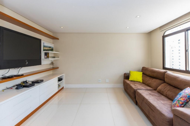 Imagem Imóvel com 4 Quartos à Venda, 196 m² em Indianópolis - São Paulo