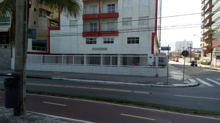 Imagem Casa com 2 Quartos à Venda, em Aviação - Praia Grande Imagem Casa com 2 Quartos à Venda, em Aviação - Praia Grande