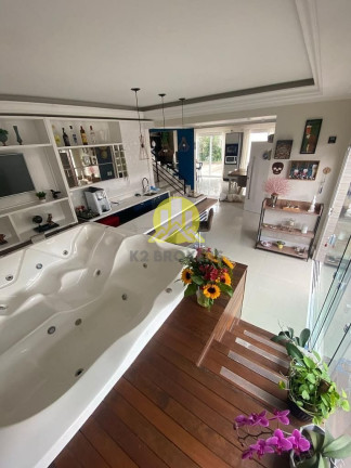 Imagem Casa com 3 Quartos à Venda, 347 m² em Centro - Balneário Camboriú Imagem Casa com 3 Quartos à Venda, 347 m² em Centro - Balneário Camboriú