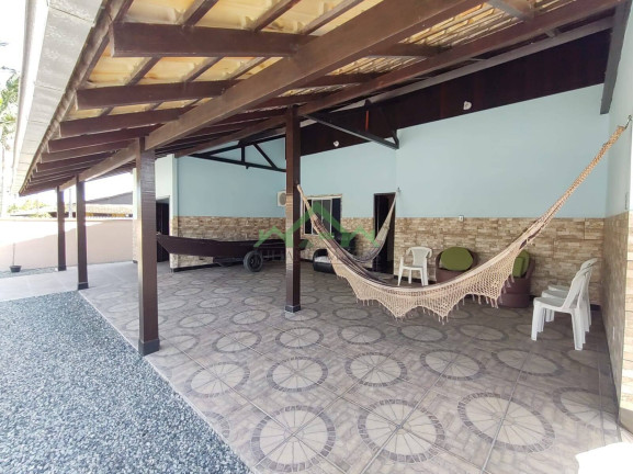 Imagem Casa com 4 Quartos à Venda, 225 m² em Costeira - Balneário Barra Do Sul Imagem Casa com 4 Quartos à Venda, 225 m² em Costeira - Balneário Barra Do Sul