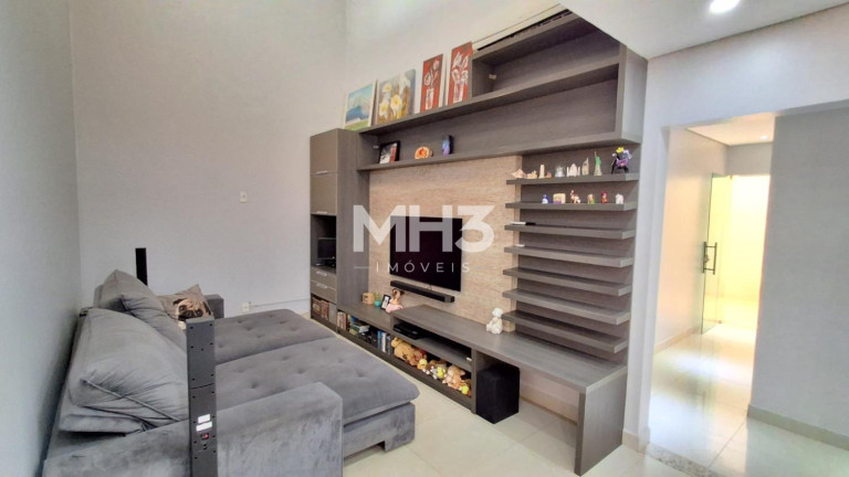 Imagem Sobrado com 3 Quartos à Venda, 250 m² em Jardim Residencial Ravagnani - Sumaré Imagem Sobrado com 3 Quartos à Venda, 250 m² em Jardim Residencial Ravagnani - Sumaré