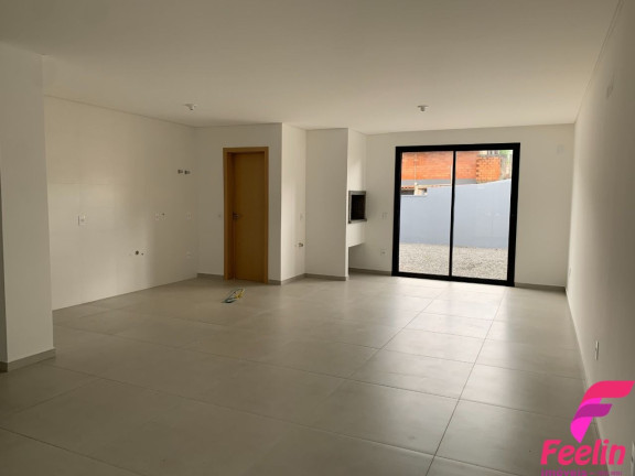 Imagem Casa com 3 Quartos à Venda, 157 m² em Campeche - Florianópolis Imagem Casa com 3 Quartos à Venda, 157 m² em Campeche - Florianópolis