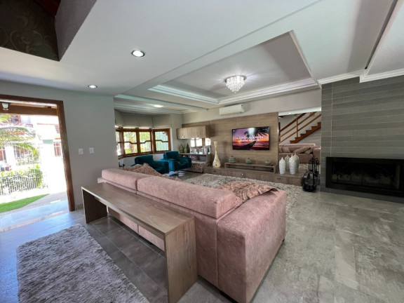 Imagem Casa com 3 Quartos à Venda, 210 m² em Moinhos De Vento - Canoas Imagem Casa com 3 Quartos à Venda, 210 m² em Moinhos De Vento - Canoas