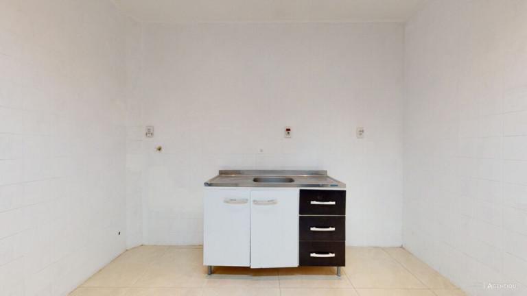 Imagem Imóvel com 3 Quartos à Venda, 68 m² em Menino Deus - Porto Alegre Imagem Imóvel com 3 Quartos à Venda, 68 m² em Menino Deus - Porto Alegre