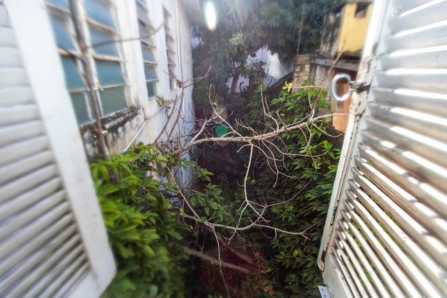Imagem Casa com 5 Quartos à Venda,  em Independência - Porto Alegre