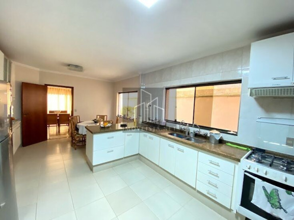 Imagem Casa com 4 Quartos à Venda, 370 m² em Alphaville - Santana De Parnaíba Imagem Casa com 4 Quartos à Venda, 370 m² em Alphaville - Santana De Parnaíba