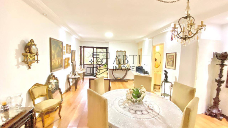 Imagem Apartamento com 4 Quartos à Venda, 130 m² em Moema - São Paulo Imagem Apartamento com 4 Quartos à Venda, 130 m² em Moema - São Paulo