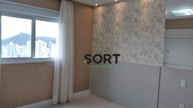 Imagem Apartamento com 3 Quartos à Venda, 130 m² em Centro - Balneário Camboriú