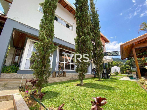 Imagem Casa com 4 Quartos à Venda, 250 m² em Golfe - Teresópolis Imagem Casa com 4 Quartos à Venda, 250 m² em Golfe - Teresópolis
