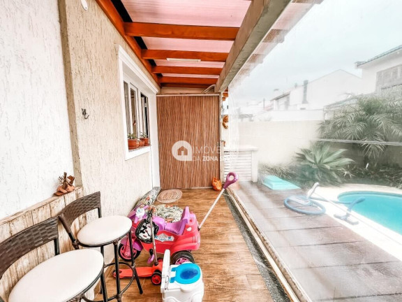 Imagem Casa com 3 Quartos à Venda, 151 m²