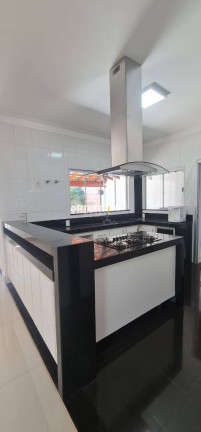 Imagem Casa com 3 Quartos à Venda, 172 m² Imagem Casa com 3 Quartos à Venda, 172 m²