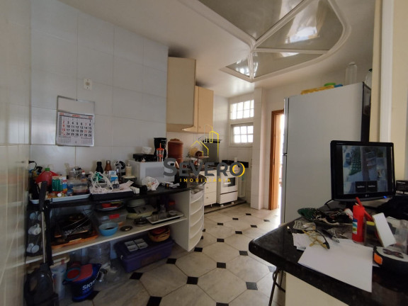 Imagem Casa com 3 Quartos à Venda, 360 m² em Piratininga - Niterói Imagem Casa com 3 Quartos à Venda, 360 m² em Piratininga - Niterói