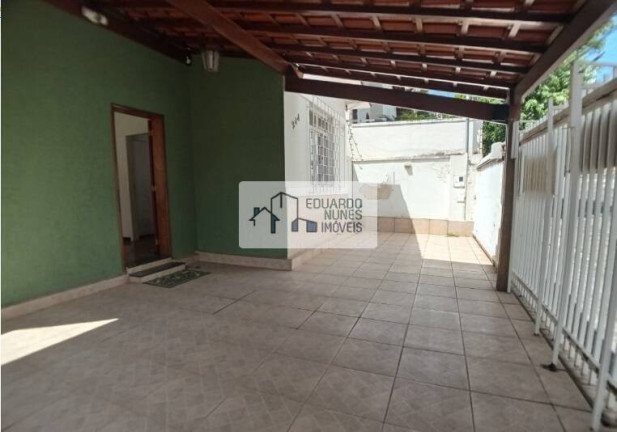 Imagem Casa com 3 Quartos à Venda, 144 m² em Santo Antônio - Belo Horizonte Imagem Casa com 3 Quartos à Venda, 144 m² em Santo Antônio - Belo Horizonte