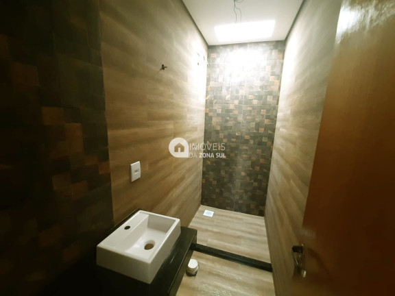 Imagem Casa com 2 Quartos à Venda, 100 m²