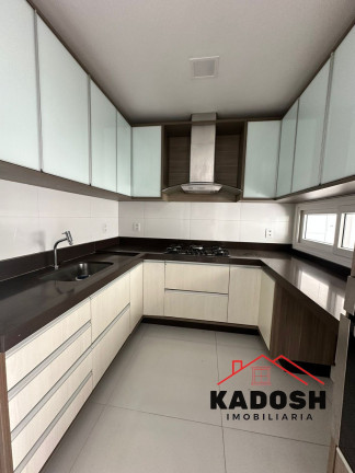 Imagem Casa com 3 Quartos à Venda, 300 m² em Sim - Feira De Santana Imagem Casa com 3 Quartos à Venda, 300 m² em Sim - Feira De Santana