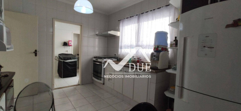Imagem Casa com 3 Quartos à Venda, 145 m² em Macuco - Santos
