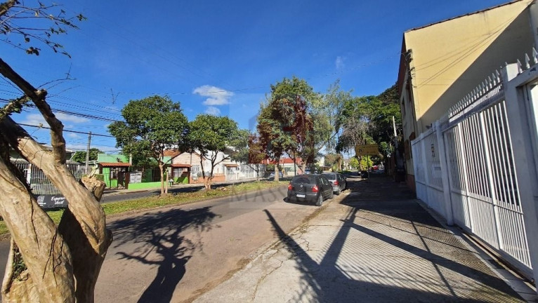 Imagem Casa com 2 Quartos à Venda, 300 m² em Sarandi - Porto Alegre Imagem Casa com 2 Quartos à Venda, 300 m² em Sarandi - Porto Alegre
