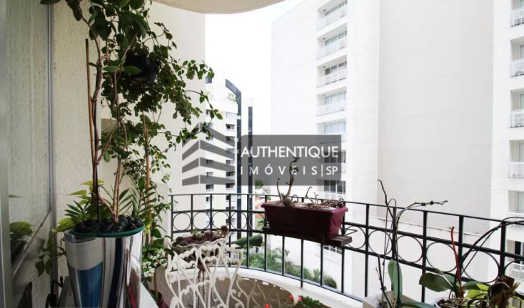Apartamento com 3 Quartos à Venda, 120 m² em Moema - São Paulo