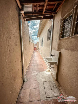 Imagem Casa com 1 Quarto para Alugar, em Centro - Jacareí Imagem Casa com 1 Quarto para Alugar, em Centro - Jacareí