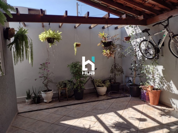 Imagem Casa com 2 Quartos à Venda, 80 m²