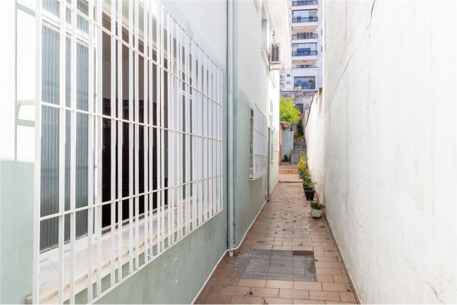 Casa com 3 Quartos à Venda,  em Vila Ipojuca - São Paulo