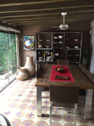 Imagem Casa com 4 Quartos à Venda, 185 m² em Jardim Suíça - Volta Redonda Imagem Casa com 4 Quartos à Venda, 185 m² em Jardim Suíça - Volta Redonda
