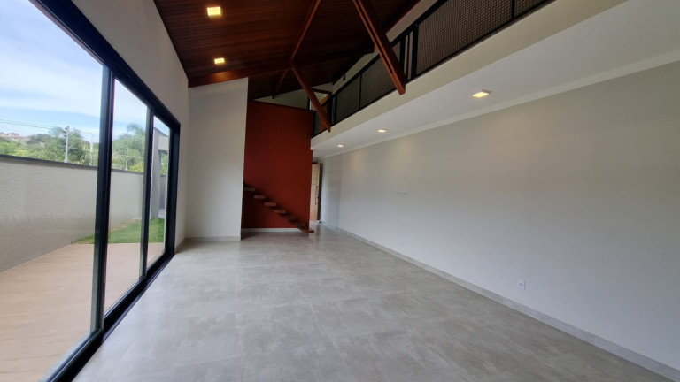 Imagem Casa com 3 Quartos à Venda, 130 m² em Jardim Do Lago - Atibaia Imagem Casa com 3 Quartos à Venda, 130 m² em Jardim Do Lago - Atibaia