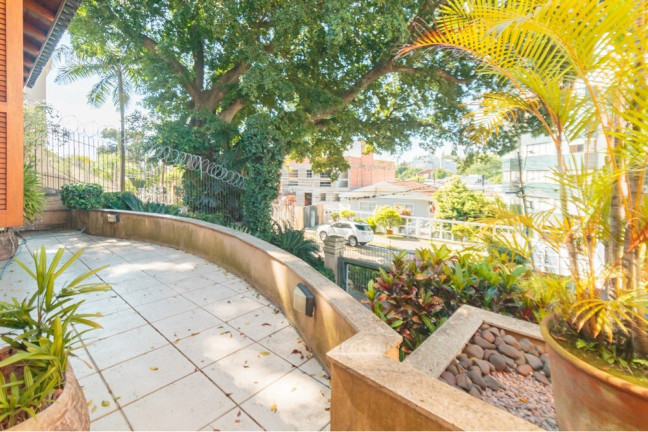 Imagem Casa com 4 Quartos à Venda, 314 m² em Chácara Das Pedras - Porto Alegre Imagem Casa com 4 Quartos à Venda, 314 m² em Chácara Das Pedras - Porto Alegre