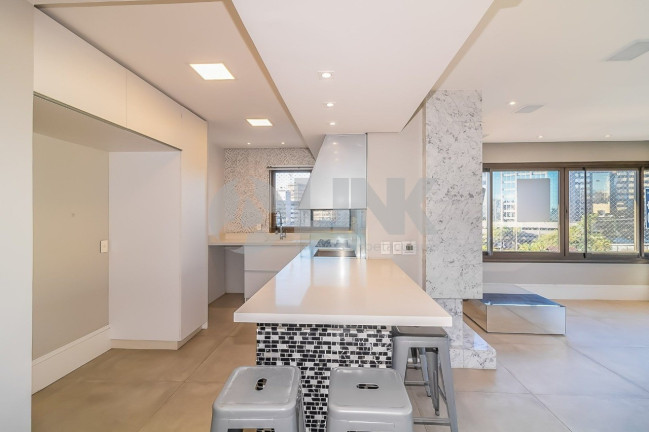 Imagem Apartamento com 2 Quartos à Venda, 118 m² em Petrópolis - Porto Alegre Imagem Apartamento com 2 Quartos à Venda, 118 m² em Petrópolis - Porto Alegre