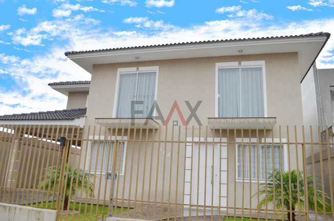 Imagem Casa com 3 Quartos à Venda, 272 m² em Alto Da Xv - Guarapuava Imagem Casa com 3 Quartos à Venda, 272 m² em Alto Da Xv - Guarapuava