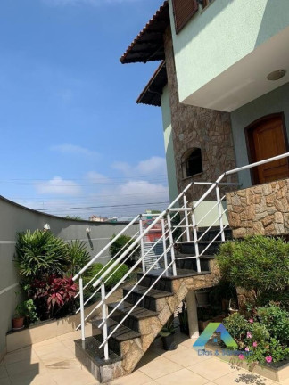 Sobrado com 5 Quartos à Venda, 390 m² em Dos Casa - São Bernardo Do Campo