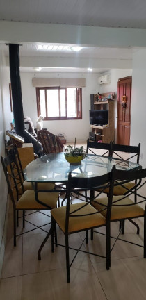 Imagem Casa com 2 Quartos à Venda, 100 m²