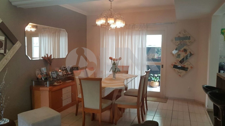 Imagem Casa com 3 Quartos à Venda, 165 m² em Sarandi - Porto Alegre Imagem Casa com 3 Quartos à Venda, 165 m² em Sarandi - Porto Alegre