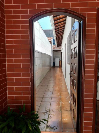 Imagem Casa com 2 Quartos à Venda, 72 m² em Balenário Maracanã - Praia Grande