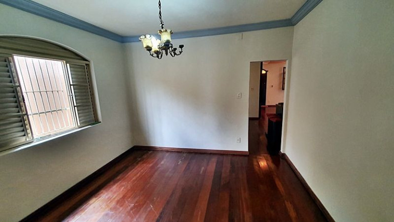 Imagem Casa com 5 Quartos à Venda, 205 m² em Miramar,(barreiro) - Belo Horizonte Imagem Casa com 5 Quartos à Venda, 205 m² em Miramar,(barreiro) - Belo Horizonte