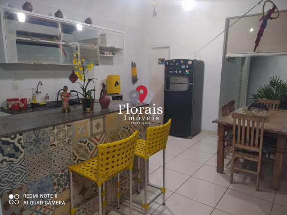 Imagem Casa com 3 Quartos à Venda, 195 m² em Jardim Imperial - Cuiabá Imagem Casa com 3 Quartos à Venda, 195 m² em Jardim Imperial - Cuiabá