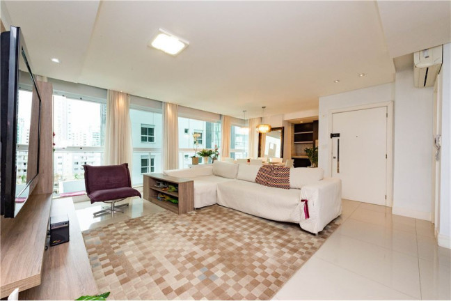 Imagem Apartamento com 4 Quartos à Venda, 168 m² em Centro - Balneário Camboriú Imagem Apartamento com 4 Quartos à Venda, 168 m² em Centro - Balneário Camboriú