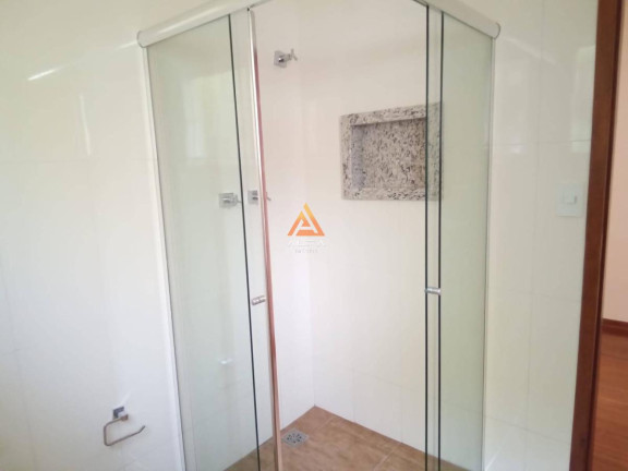 Imagem Casa com 3 Quartos à Venda, 185 m² Imagem Casa com 3 Quartos à Venda, 185 m²