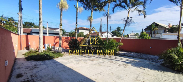Imagem Casa com 3 Quartos à Venda, 310 m² em Nossa Senhora Da Paz - Balneário Piçarras Imagem Casa com 3 Quartos à Venda, 310 m² em Nossa Senhora Da Paz - Balneário Piçarras